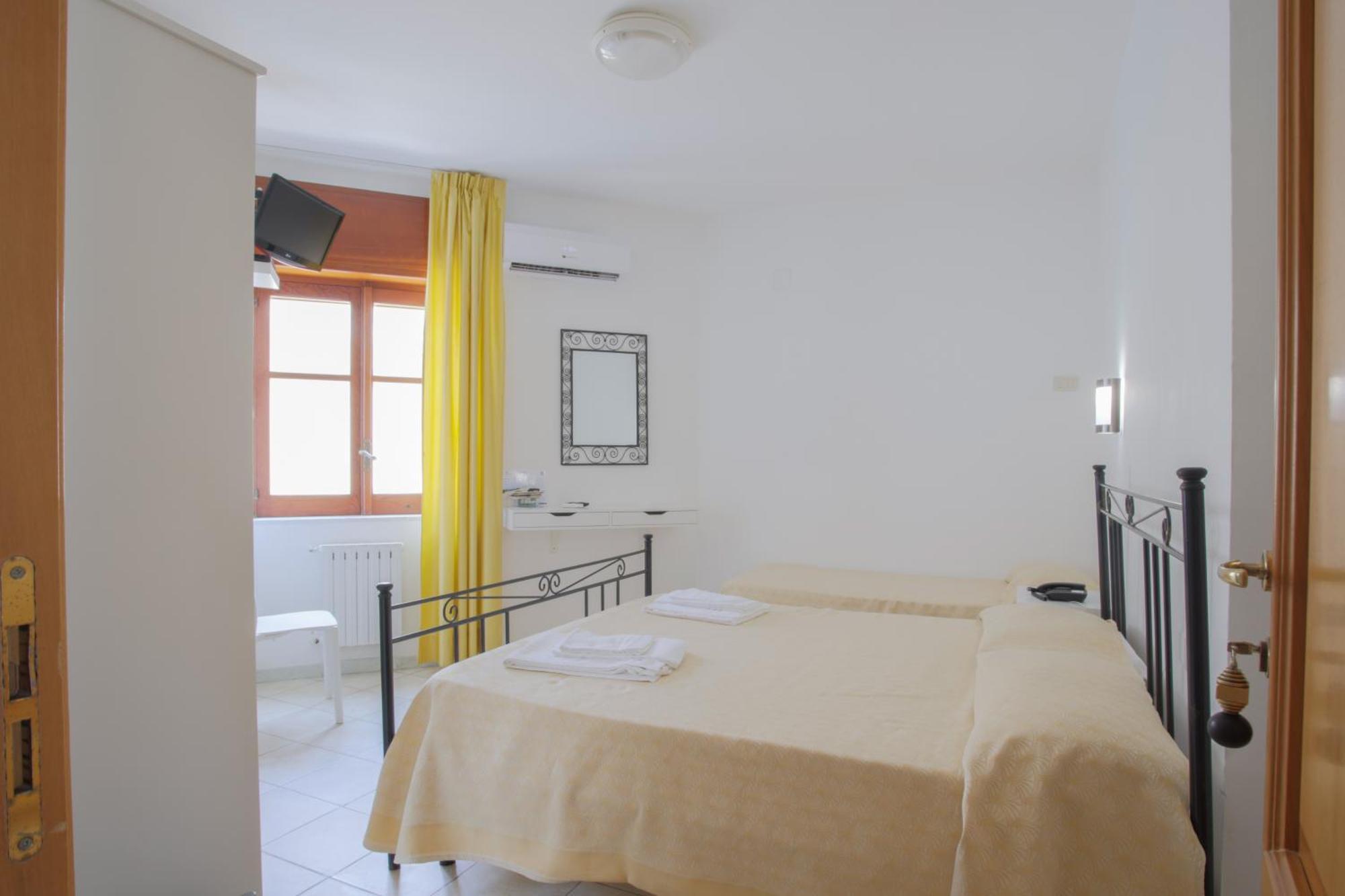 Bolivar Hotel Marina di Camerota